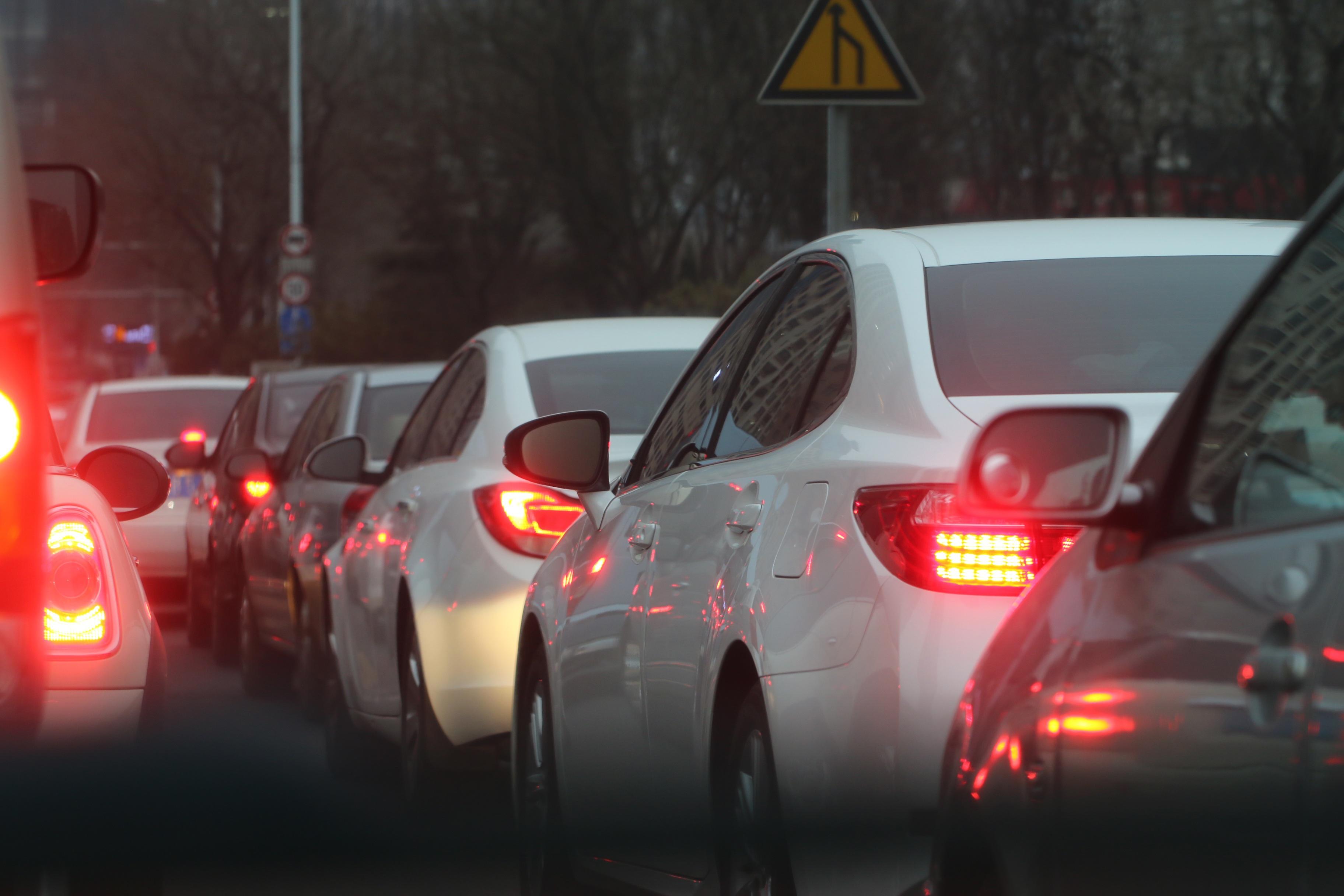 traffic jam carbon emissions