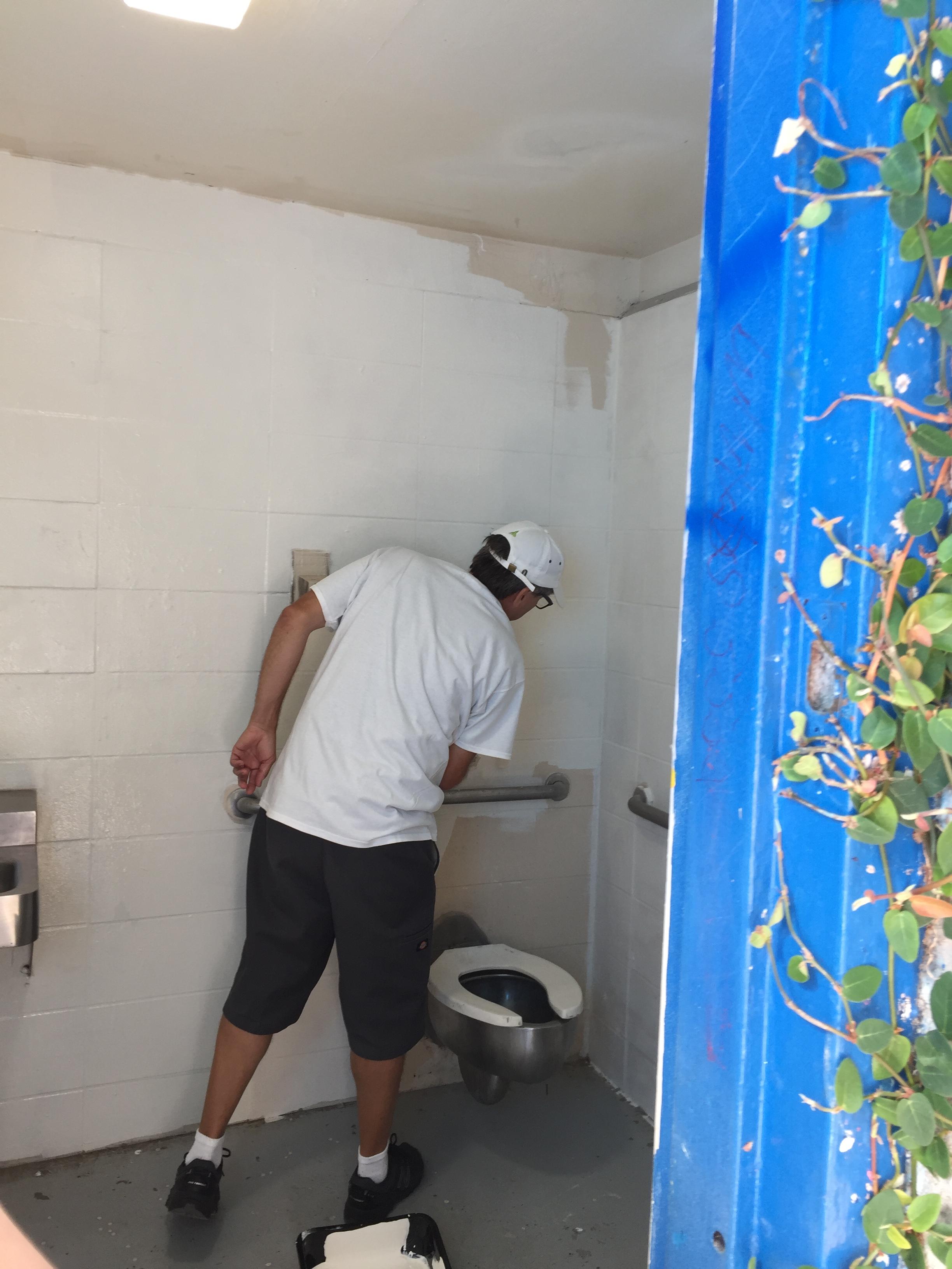 A new coat of paint for the toilets in Cresta Verde Park