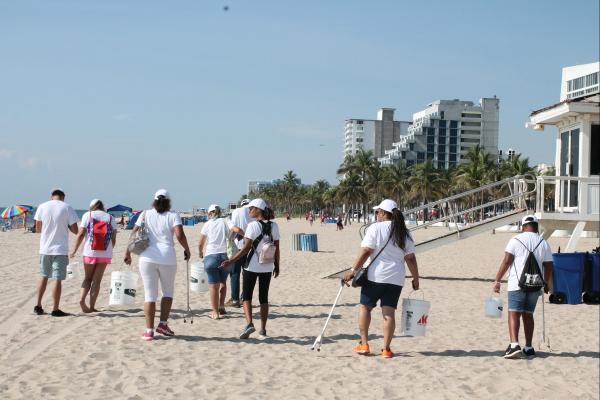 collecting rubbish as a means of environment protection in Florida